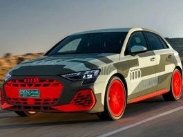 Компактний хетчбек Audi A3 вперше з'явився на живих фото