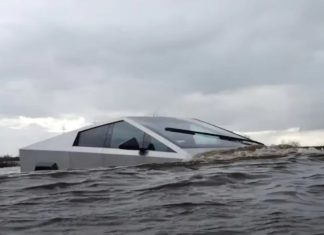 Tesla Cybertruck вийшов з ладу після форсування глибокої водної перешкоди Tesla Cybertruck вийшов з ладу після форсування глибокої водної перешкоди