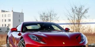 В Україні помічено швидкісний Ferrari 812 Superfast з 800-сильним двигуном V12