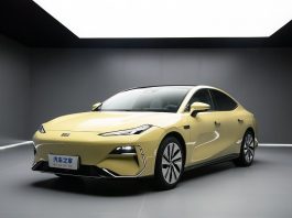 Автомобілі Geely почнуть підтримувати супутниковий зв'язок у всьому світі