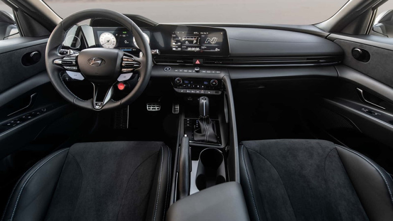 Hyundai представила "гарячий" седан Elantra N 2024 з оновленим дизайном