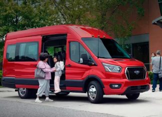 Ford оголошує масштабне відкликання Transit у США через ризик блокування коліс