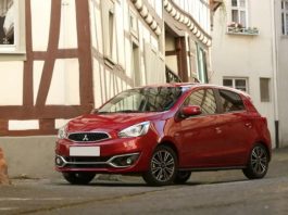 Названо 5 найповільніших авто у світі