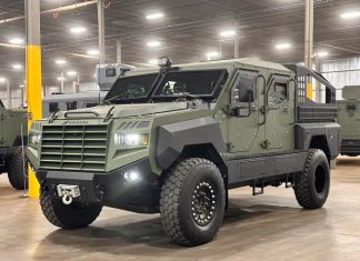 Roshel представила пікап на базі броньовика Senator MRAP Roshel представила пікап на базі брооневика Senator MRAP