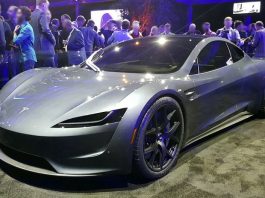 Ілон Маск анонсував виведення на ринок нової швидкісної моделі Tesla Ілон Маск анонсував виведення на ринок нової швидкісної моделі Tesla