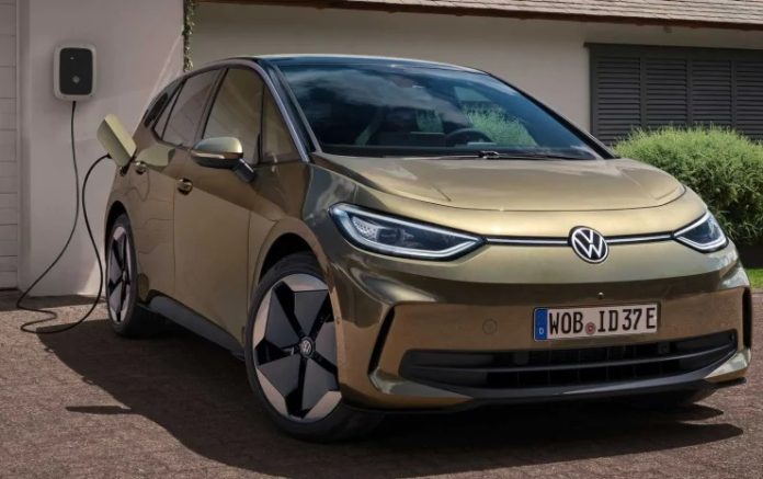Volkswagen припинить виробництво популярної моделі через випуск Golf 9