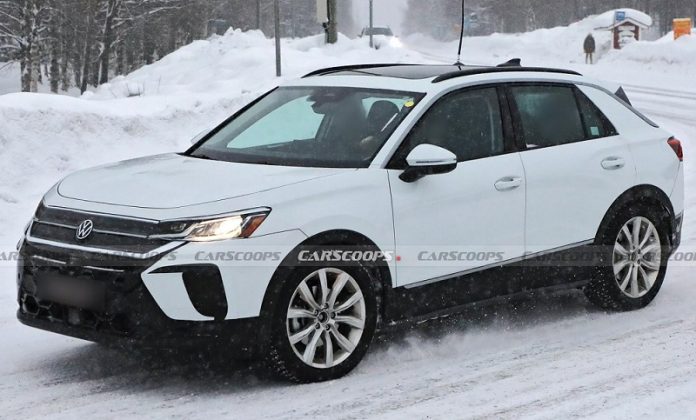 Опубліковано перші фото Volkswagen T-Roc модельного ряду 2025 року