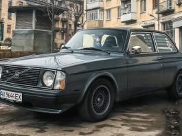 Рідкісна вінтажна модель Volvo помічена на вулицях Києва Рідкісна вінтажна модель Volvo помічена на вулицях Києва