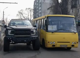 Американські експерти захопилися українським тюнінгом Ford F-150