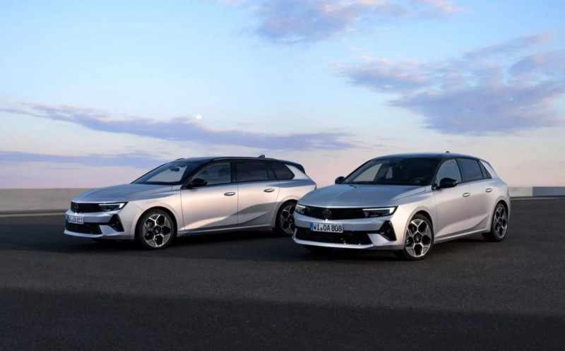Популярна модель C-класу Opel Astra дебютувала на ринку у модифікації Hybrid