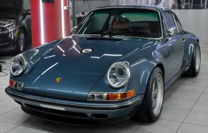 В Киеве замечен эксклюзивный Porsche 911 Singer с карбоновым кузовом