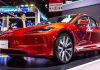 Власники автомобілів Tesla отримають безкоштовний автопілот