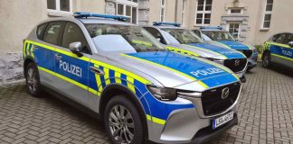 Німецьку поліцію пересадили на японські кросовери Mazda CX-60