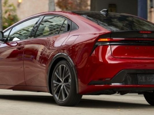 Дизайнери обрали найкрасивіший автомобіль у світі