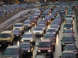 Правила дорожнього руху змінилися: за що почнуть штрафувати неуважних водіїв