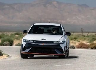 CAR Magazine вибрав найкращий електричний спортивний автомобіль