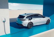Peugeot збільшив термін гарантії на свої електромобілі