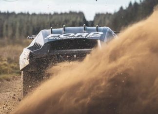Ford показав перший знімок гоночного супервсюдихода Ranger Raptor для "Дакара"