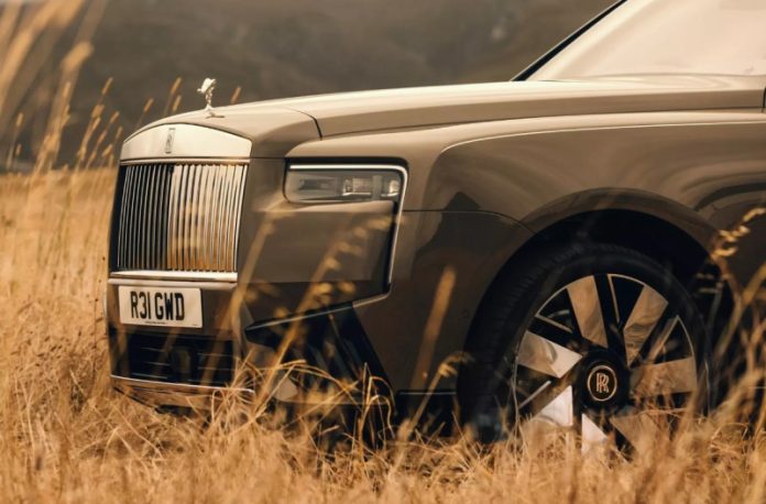 Rolls-Royce Cullinan оновився і отримав дивне «обличчя»