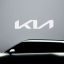У мережі опублікували нові тизери електричного кросовера Kia EV3