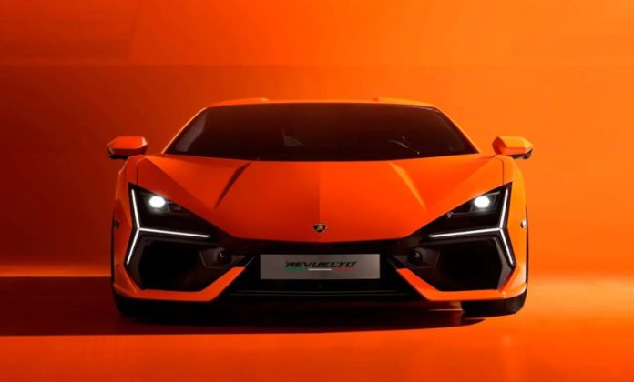 Lamborghini перетворив Revuelto на концертний зал на колесах