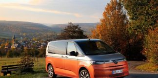 Дилер розкрив головний недолік Volkswagen Multivan, який робить його небезпечним