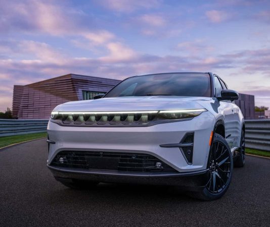 Електричний Wagoneer S став найдинамічнішим серійним Jeep Електричний Wagoneer S став найдинамічнішим серійним Jeep