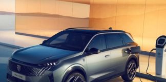 На ринок виходить оновлений кросовер Peugeot 5008