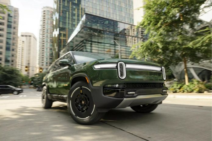 Нові Rivian R1T та R1S: суперкарна динаміка та надпотужна електроніка