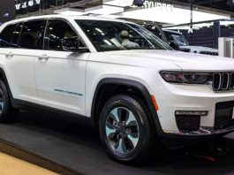 Власники Jeep Grand Wagoneer зіштовхнулися із дивним ушкодженням
