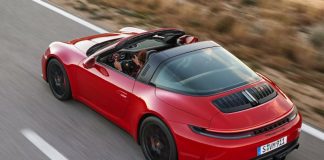 Porsche пояснила, чому 911 таки став гібридом