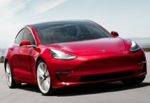 Tesla відкличе понад 125 тисяч електромобілів