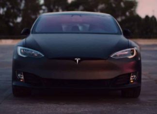 Tesla втрачає оберти: продажі впали