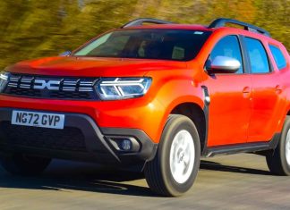 Кросовер Duster, залежно від ринку до ринку, що продається як під маркою Renault, так і Dacia, завоював чергову важливу нагороду. Британський журнал AutoExpress провів щорічне дослідження Driver Power, в якому з'ясував серед автовласників, покупкою якої машини вони задоволені найсильніше. Переможцем у цьому голосуванні став Dacia Duster. Автомобілі оцінювалися за цілим рядом різних критеріїв, а отримані результати вважаються демонстрацією переваг і задоволеності покупців на ринку Туманного Альбіону. У результаті виявилося, що у 2024 році саме Dacia Duster став тією машиною, володіння якою робить британців найщасливішими людьми порівняно з власниками інших моделей автомобілів. Компактний румунсько-французький кросовер випередив за рівнем задоволеності Tesla Model 3, який посів у рейтингу друге місце, Toyota Yaris і Toyota RAV4, яким дісталося третя і четверта позиції відповідно, а також п'ятірку Mini Cooper, що замкнула. Найвища оцінка, що дозволила обійти всіх конкурентів, дісталася Duster у категорії співвідношення ціни та якості. Крім того, кросовер похвалили за його просте керування та відмінний сенсорний дисплей.