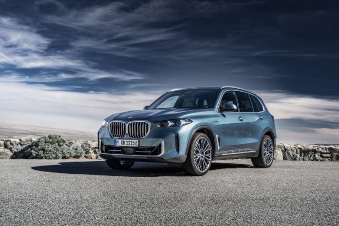 BMW випустить електричну версію кросовер X5 у 2027 році