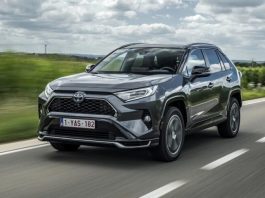 Що відомо про Toyota RAV4 нового покоління