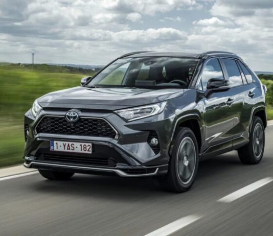 Що відомо про Toyota RAV4 нового покоління