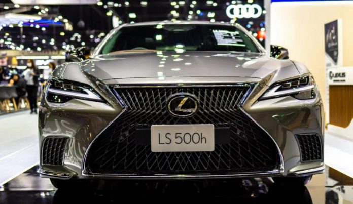 Lexus відмовиться від частини моделей до 2030 року