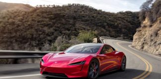 Ілон Маск анонсував дебют другого покоління Tesla Roadster у 2025 році