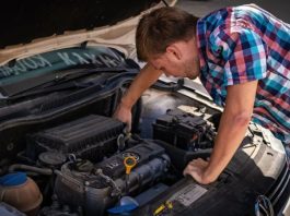 Водіям розповіли, чим шкодить спека автомобільному акумулятору Водіям розповіли, чим шкодить спека автомобільному акумулятору