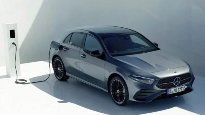 Mercedes вирішив продовжити життя багатьом моделям