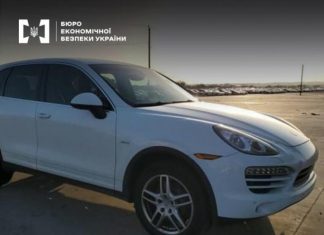 Розкрито схему ввезення люксових авто як гуманітарної допомоги для ЗСУ в Україні