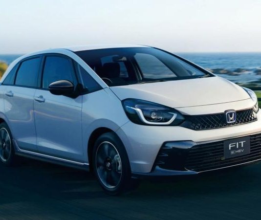 Те саме, але трохи багатше: Honda оновила хетчбек Fit Те саме, але трохи багатше: Honda оновила хетчбек Fit