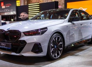 Баварці представили оновлений BMW i5 2025 року