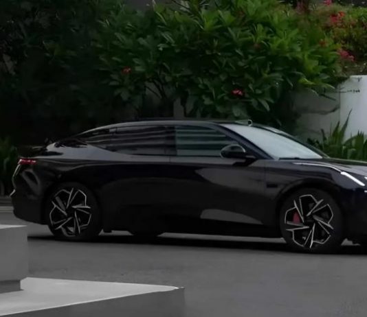 Відбувся дебют найкрасивішого електричного седана від Lynk & Co (фото) Відбувся дебют найкрасивішого електричного седана від Lynk & Co