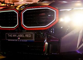 BMW бореться за збереження гібридного кросовера XM