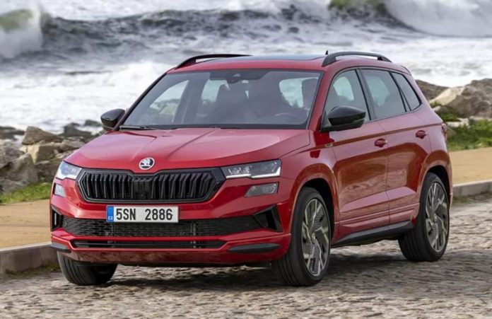 Skoda працює над новою версією кросовера Karoq