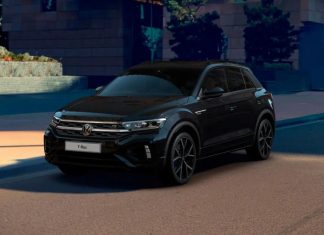 Представлений Volkswagen T-Roc R у темному виконанні