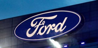 Ford акцентує увагу на гібридах та доступних електромобілях