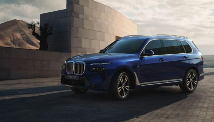 BMW X7 отримав ексклюзивну версію Signature Edition з кристалами Swarovski